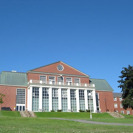 Unb Fredericton Accommodations 外观 照片
