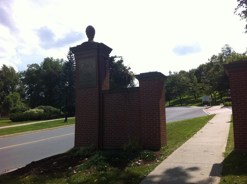 Unb Fredericton Accommodations 外观 照片