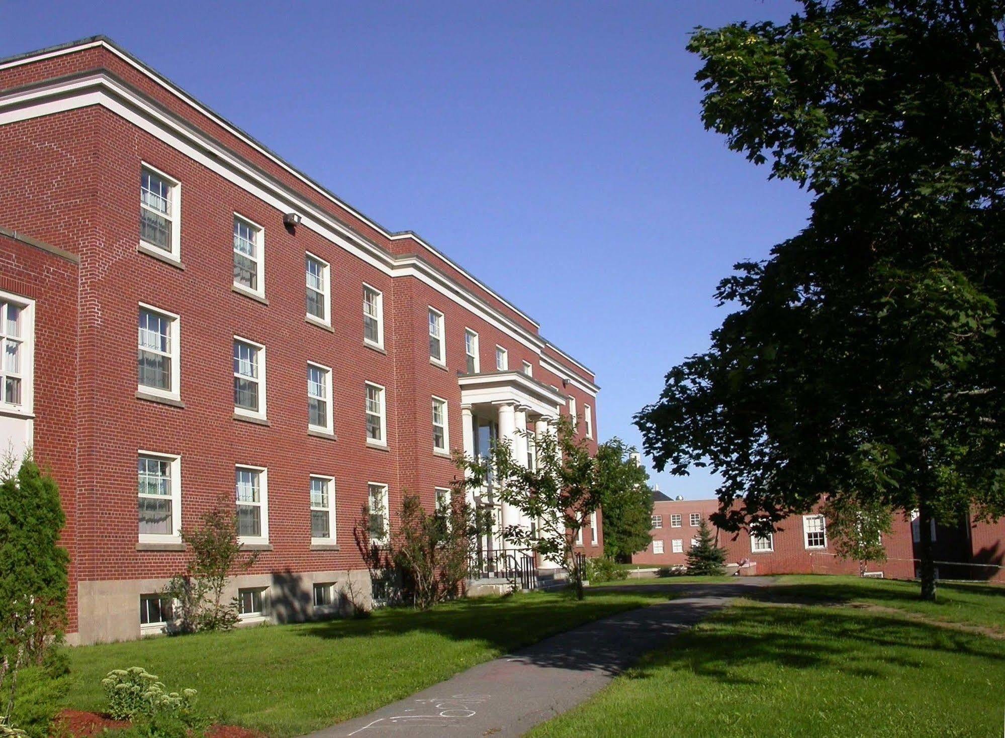 Unb Fredericton Accommodations 外观 照片