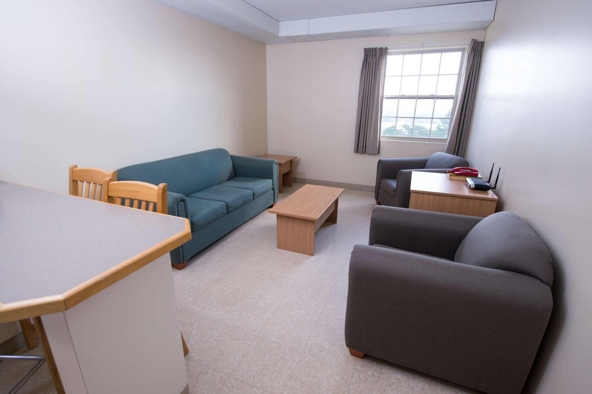 Unb Fredericton Accommodations 外观 照片
