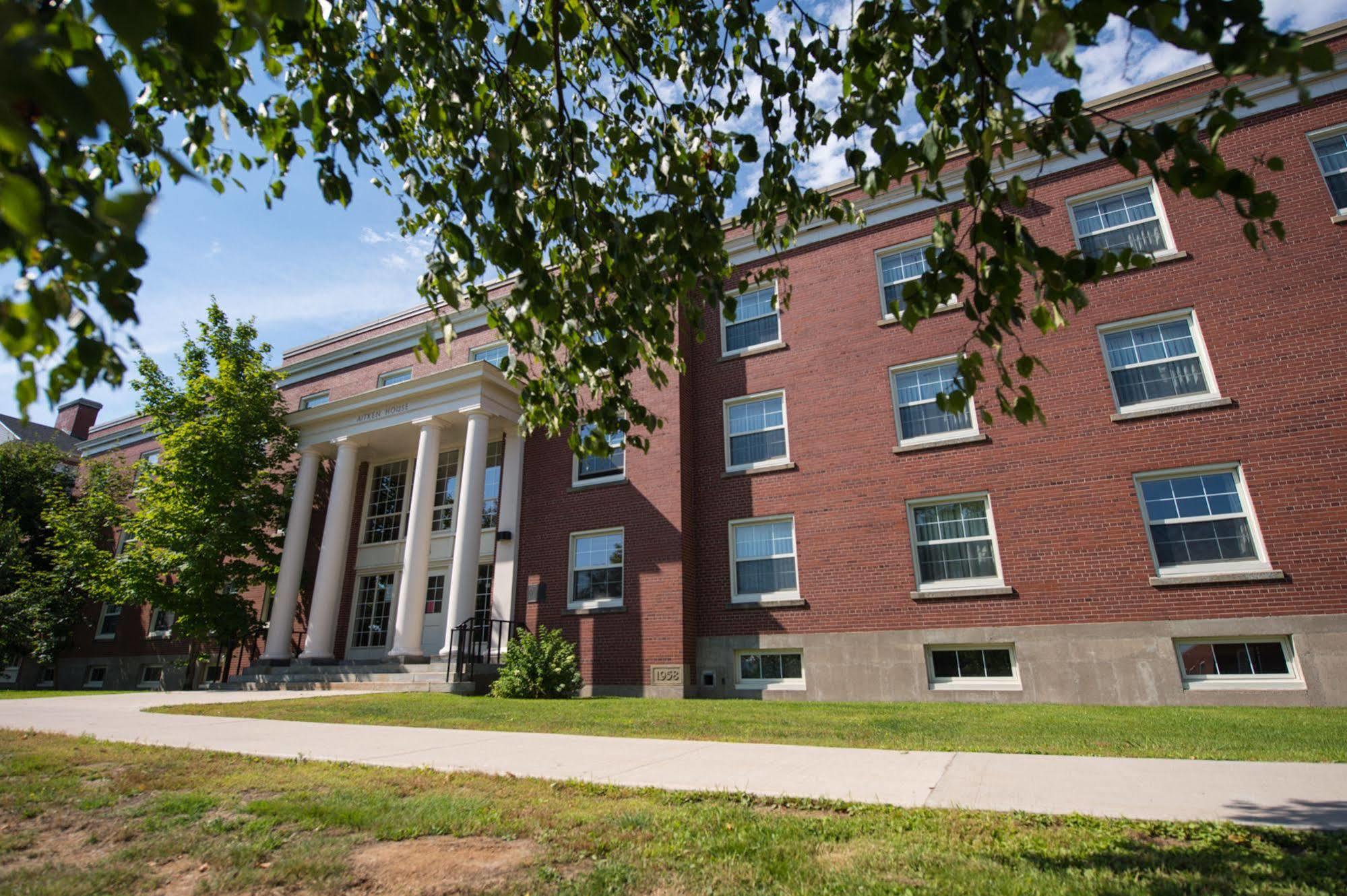 Unb Fredericton Accommodations 外观 照片